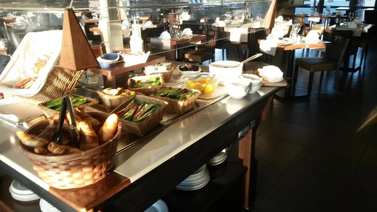 Hotel Restaurant Akena La Brede المظهر الخارجي الصورة